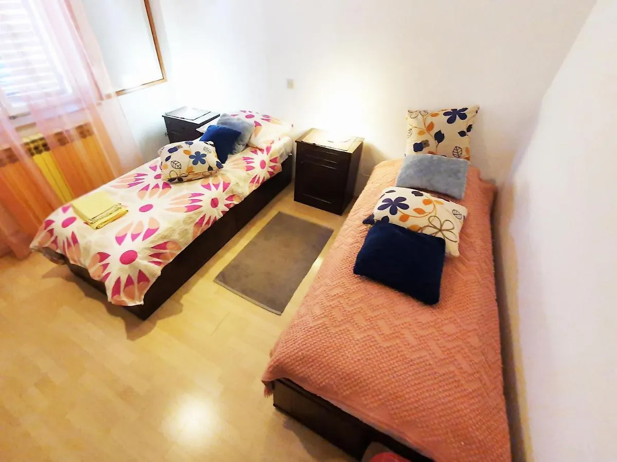 Apartmani Senka Ika 0*,  Croatia