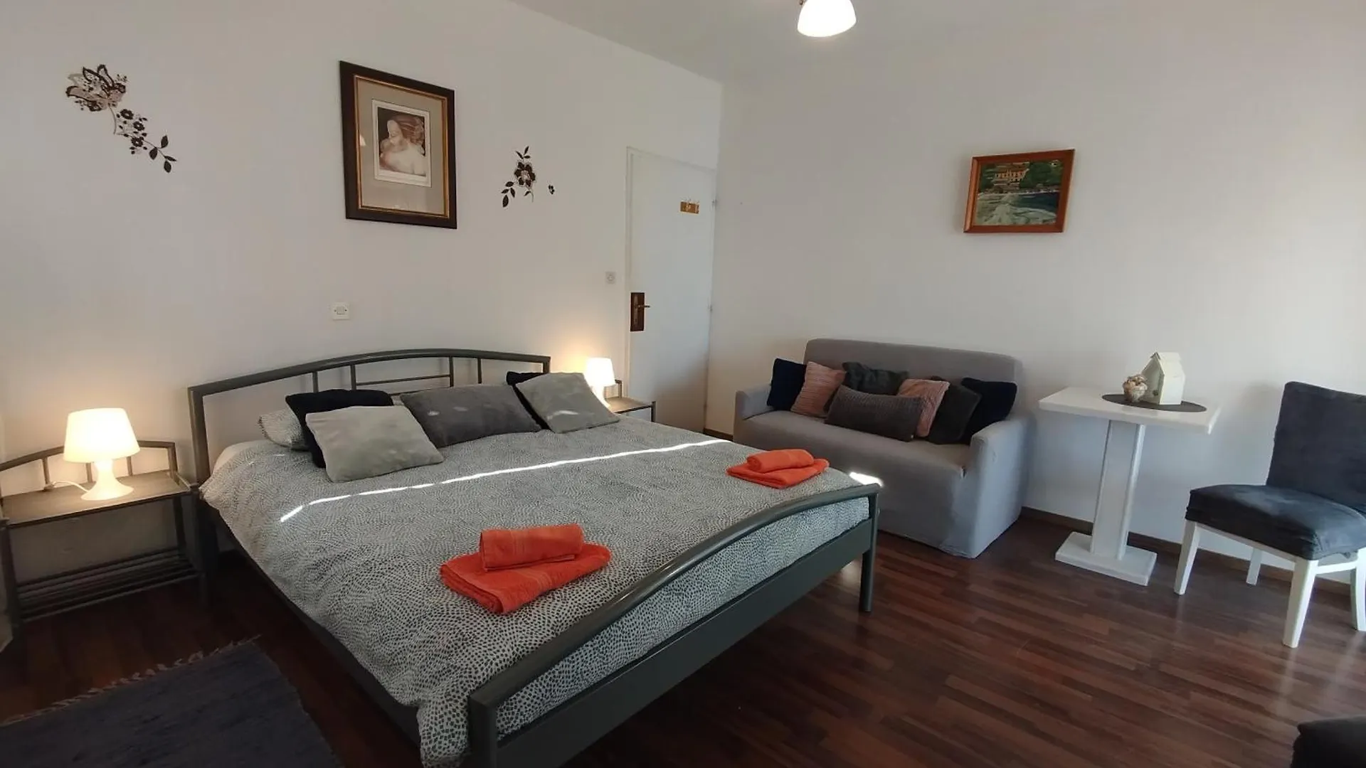 Apartmani Senka イカ